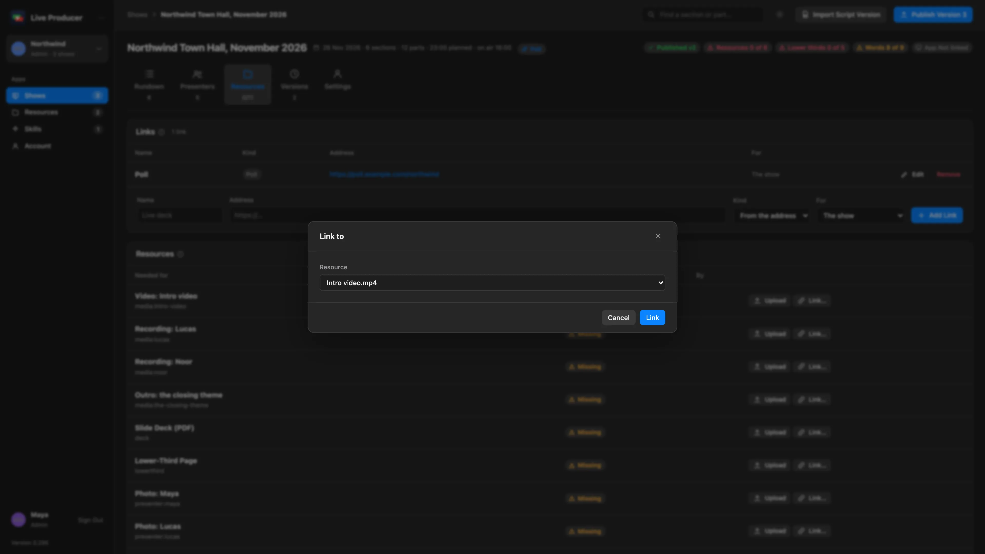 The Link to dialog with the Resource menu and the Link button